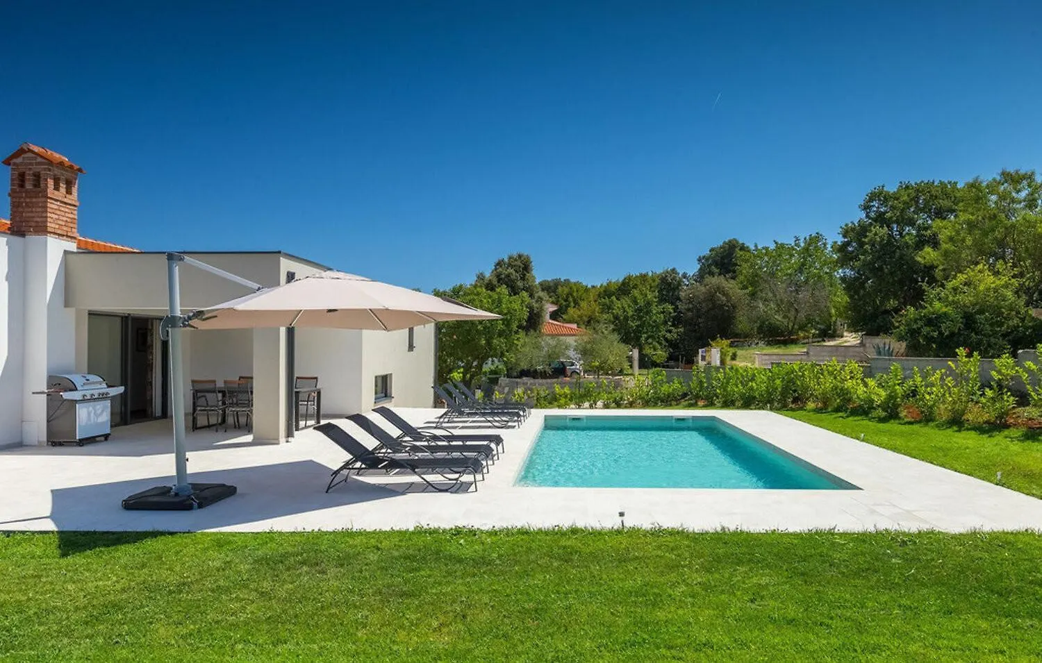 Villa Lia For 6 People Near Pula With Children Playground And Private Pool Vintijan