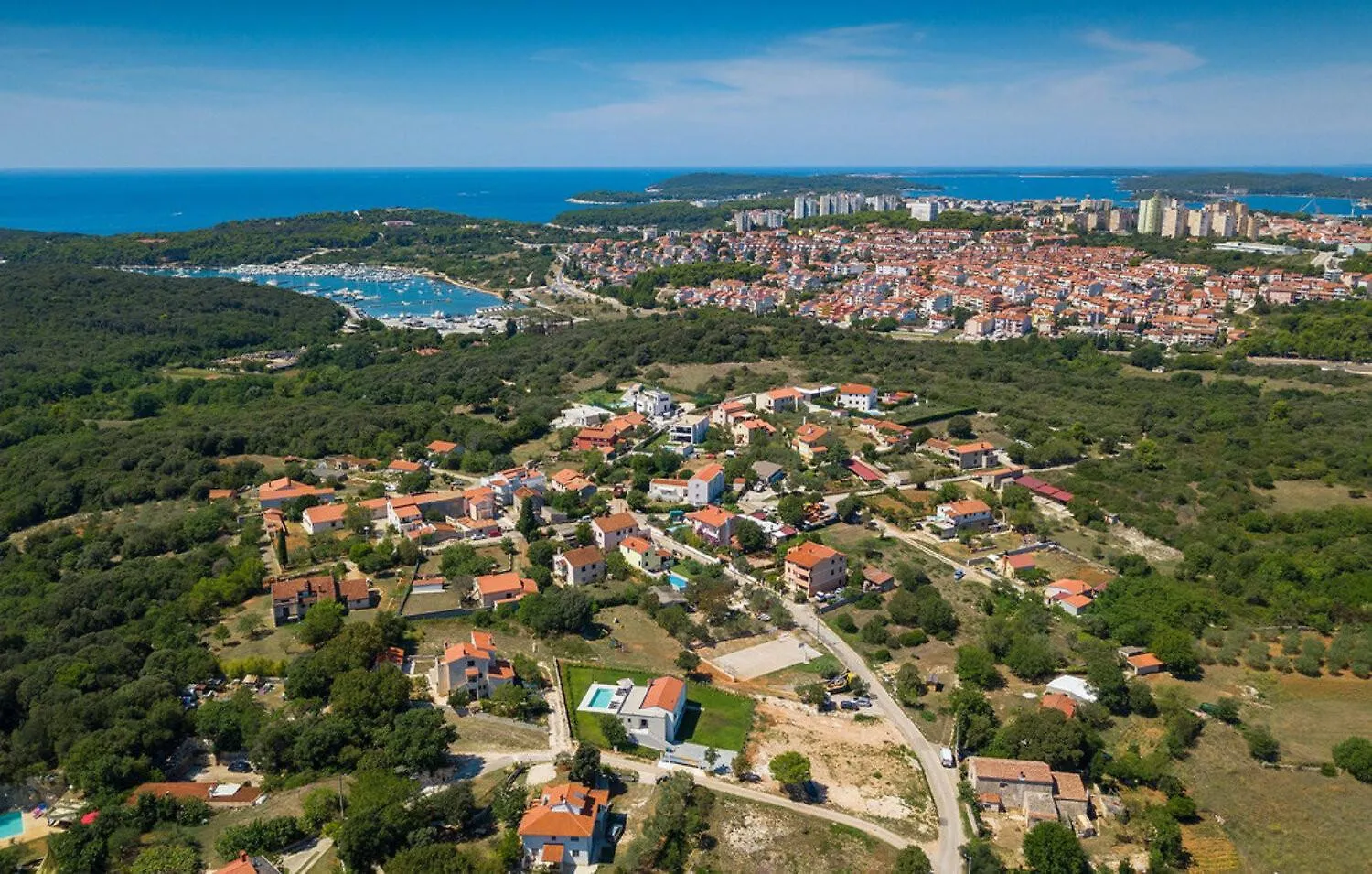 Villa Lia For 6 People Near Pula With Children Playground And Private Pool Vintijan