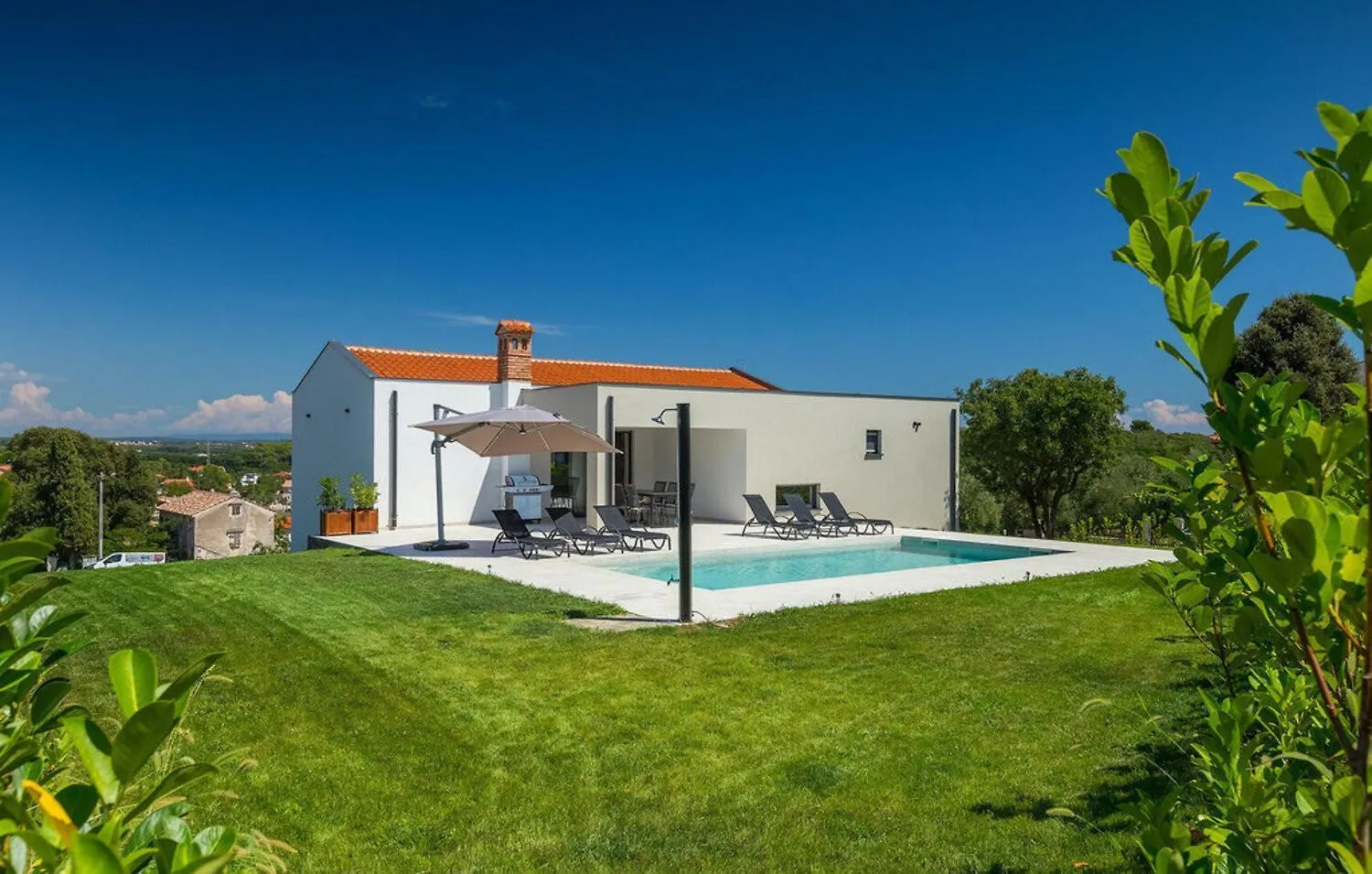 Villa Lia For 6 People Near Pula With Children Playground And Private Pool Vintijan