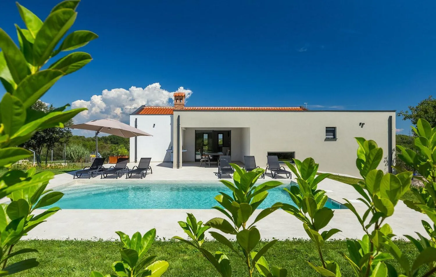 Villa Lia For 6 People Near Pula With Children Playground And Private Pool Vintijan