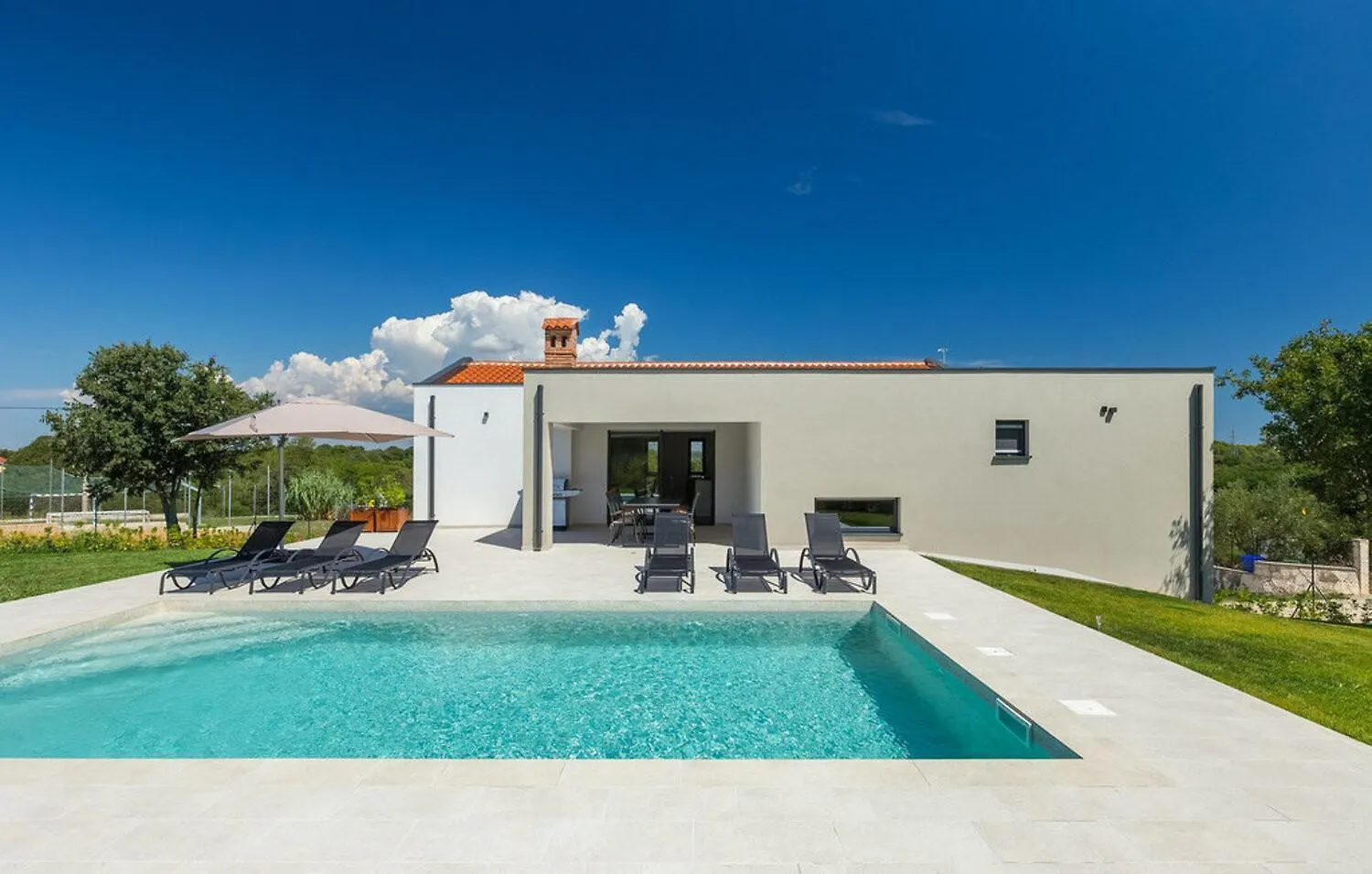 Villa Lia For 6 People Near Pula With Children Playground And Private Pool Vintijan